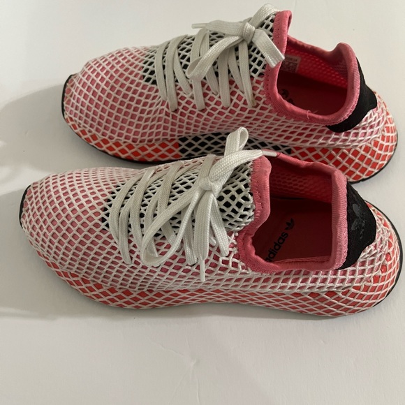 Adidas Women Deerupt Running Sneakers - Picture 2 of 4